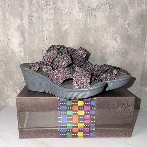 NEW Bernie Mev amour ice wedge sandal